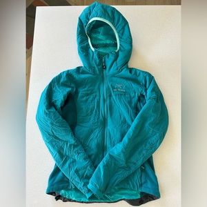Arc’teryx Atom SL Hoodie, Women’s, Small